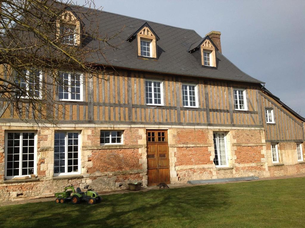 Le Saint Aubin- Maison D Hotes Dans Ce Monastere Du 16 Siecle Amfreville-la-Campagne Exteriör bild