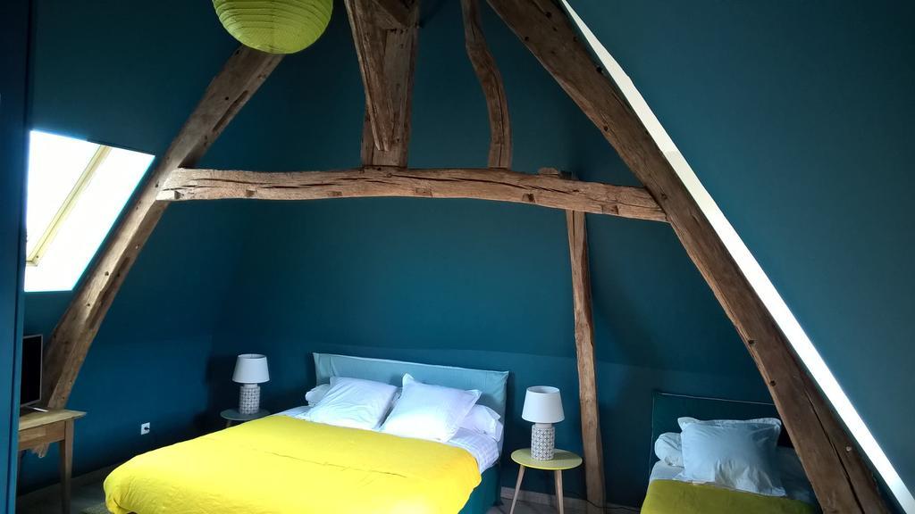 Le Saint Aubin- Maison D Hotes Dans Ce Monastere Du 16 Siecle Amfreville-la-Campagne Exteriör bild